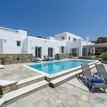 Niriides Luxury Villas Alikí Esterno foto