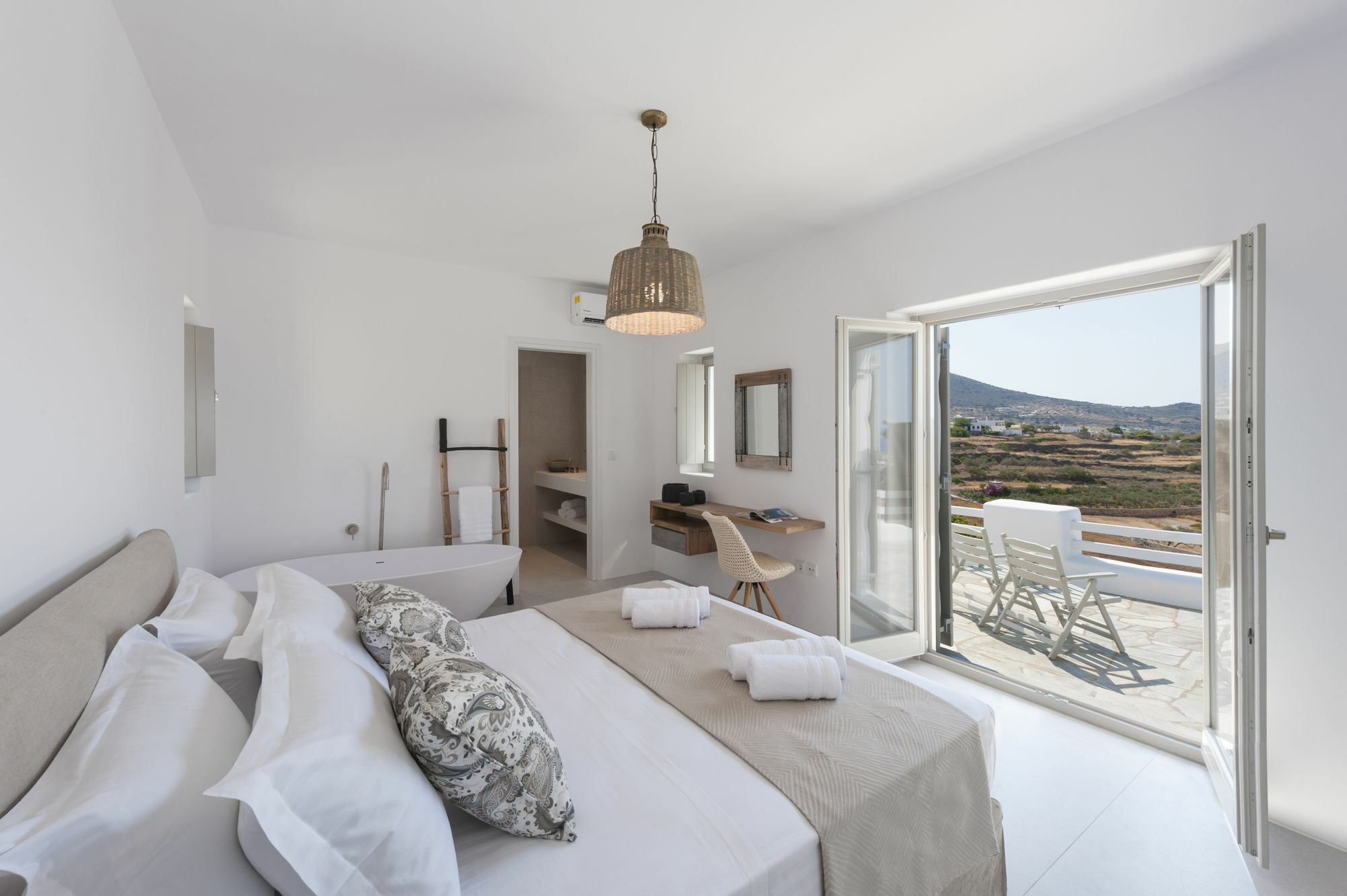 Niriides Luxury Villas Alikí Esterno foto