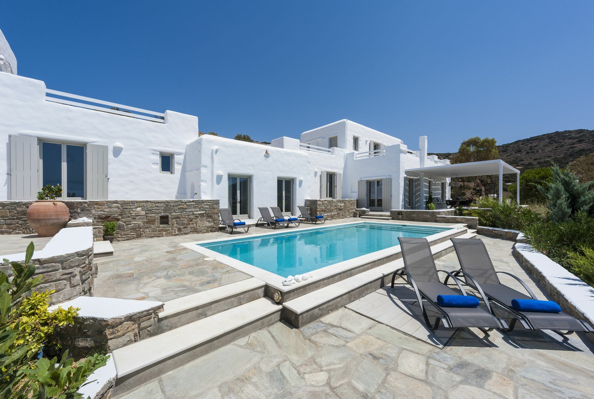 Niriides Luxury Villas Alikí Esterno foto